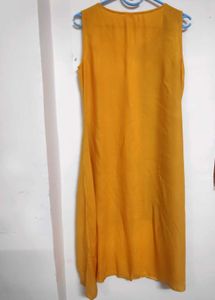 Anouk Color Block Sleeveless asymmetric Kurta