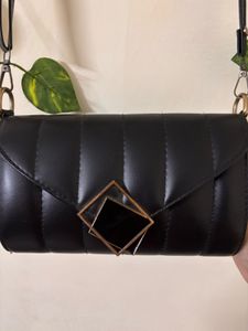 Chic Black Crossbody Bag