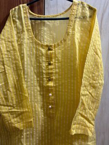 Yellow Self Stich Styles Kurti 💛