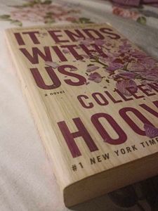 COLLEEN HOOVER IT ENDS WITH US