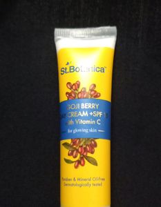 St.Botanica Goji Berry DayCream + SPF 15 With VitC