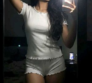 🍷(6) Top , Kurti, Hair Serum , Pendant >>>Combo