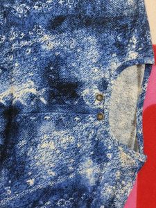 Stylish Blue Tie-Dye Cape Top