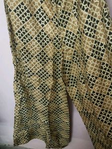 Rangmanch Beige Printed Flared Palazzo