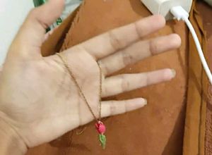 Hand Made Rose Pendant Necklace