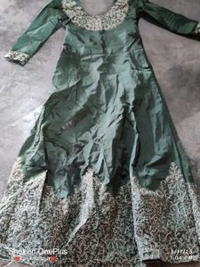 Green Colour Ethenic Gown