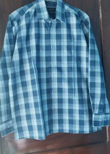 Blue Formal Men&#39;s Shirt With Front Pocket