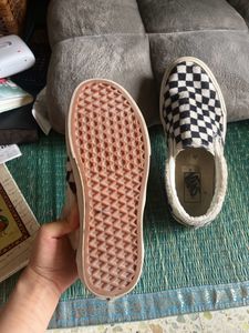 AUTHENTIC VANS SHOES