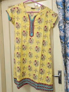 Shoppers Stop Yellow Floral Kurta – Fixed Price