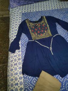 Combo Of Top And Pants