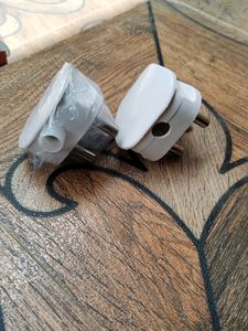 Capsule 3pin Top 16A 240V AC Only