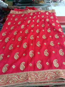 Red &amp; Gold Paisley Saree