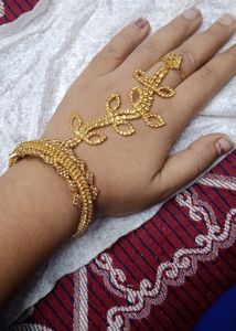 Beautiful Party wear Golden adjustable Hathful