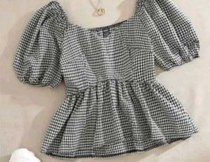 Korean Cute Checked Crop Top