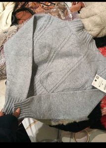 Cropped Cable Knit Sweater