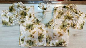 Floral Puff Sleeve Blouse