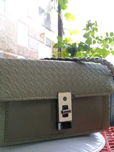 New Treanding Hand 👜