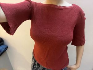 Burgundy Ribbed Knit Top