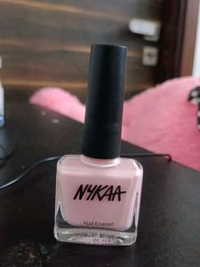 NYKAA Nail Polish Candy Pink 22