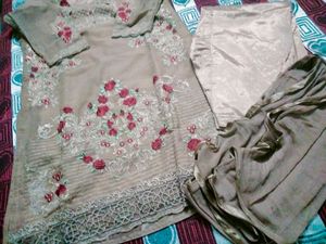 Pakistani Suit