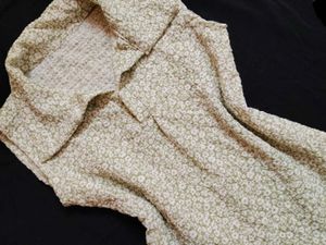 Floral Collared Sleeveless Top