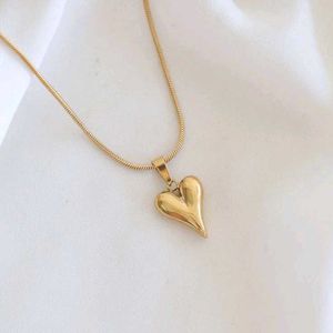 Heart Pendant Necklace anti Tarnish
