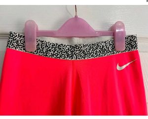 Nike drifit bright pink gym workout leggings