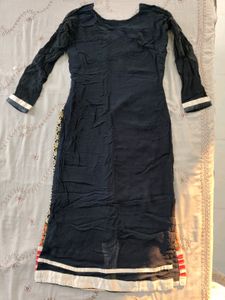 Fully Embroided Front Slit Kurta