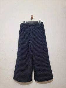 Striped Capri - Stylish &amp; Comfy