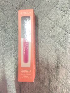 Huda Beauty Liquid Matte Lipstick Mini Trophy Wife