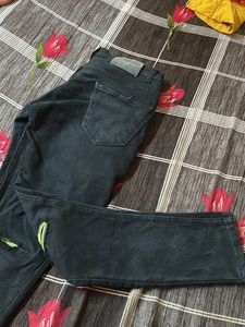 Mom Fit Stretchable Jeans