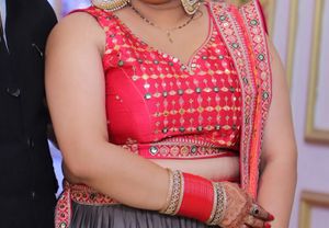 Elegant Grey &amp; Margenta Lehenga Choli