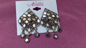 Earings