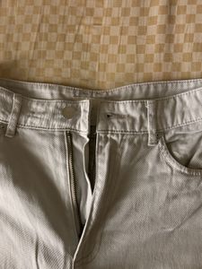 H&amp;M High Rise .Mom Fit Jeans - White Colour