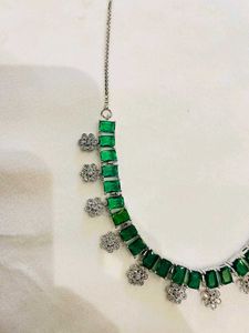 Ad Necklace Set