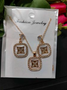 Silver &amp; Golden Chain Pandent With Earrings