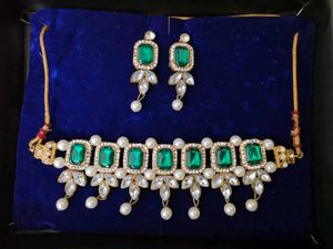 Emerald Green Jewellery Set