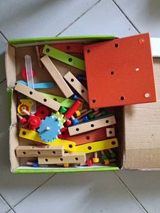 Wooden Nut Disassembling Chair Toy