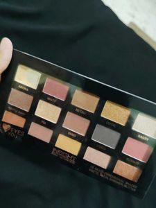 Insight Eyeshadow Palette 15 Shades