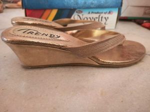 Trendy Gold Flats