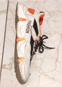 Sneakers + Free Delivery