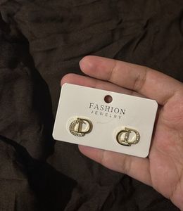 Alphabet Artificial Jewellery - Stud