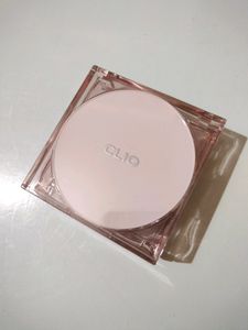 Clio Cushion Foundation~ With Extra New Refill
