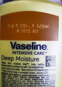 Vaseline Ceramide Hyaluron Deep Moisture