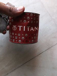 Original Titan Analog Watch ⌚