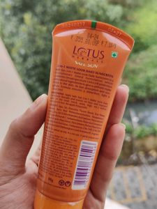 Lotus Sunscreen 3-in-1 Matte