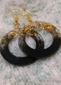 Resin Earing.
