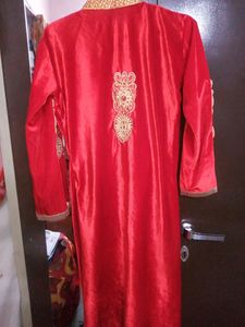 Red &amp; Gold Embellished Kurti