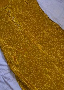 MEHENDI COLOUR KURTI