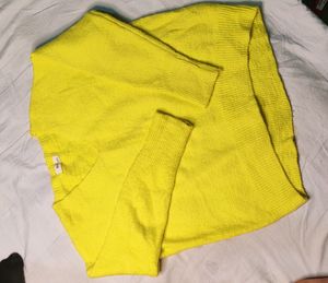 Beautiful Yellow Woolen Sweatshirt 💛